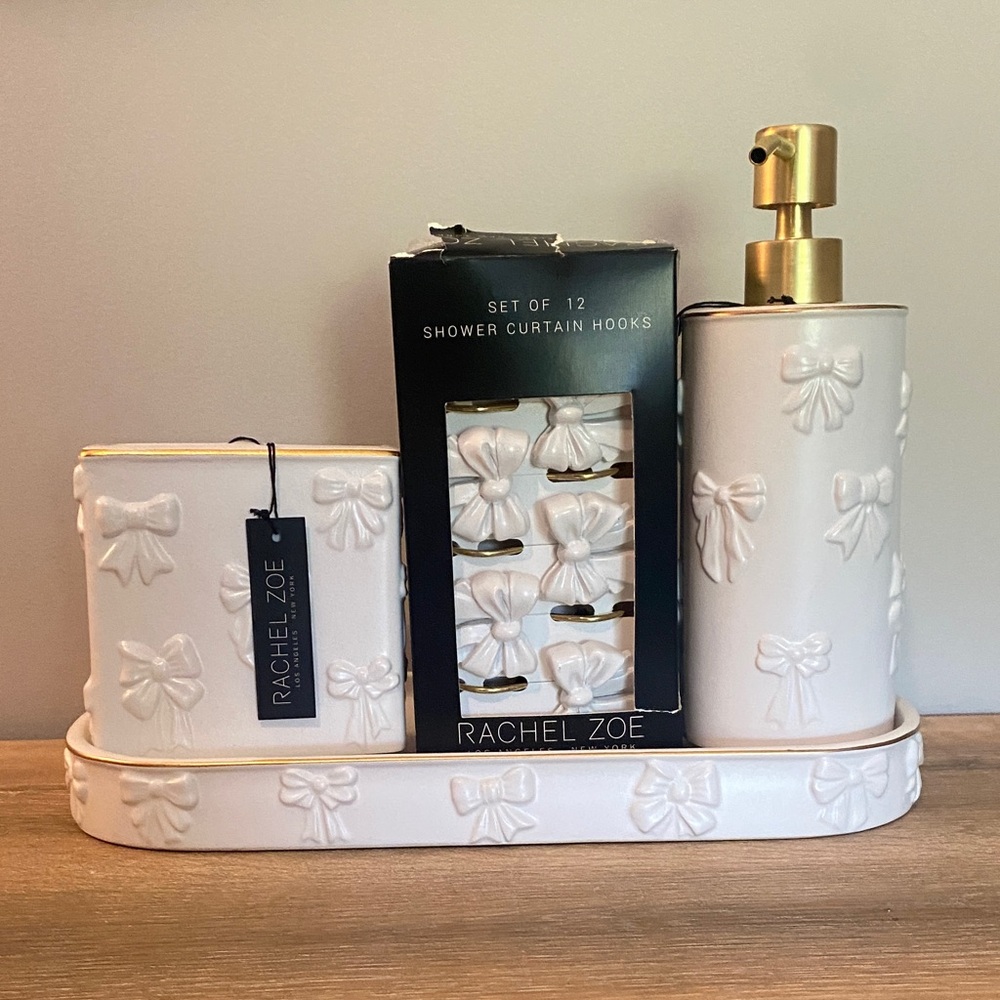 Rachel Zoe Elegant White and Gold Bath Set